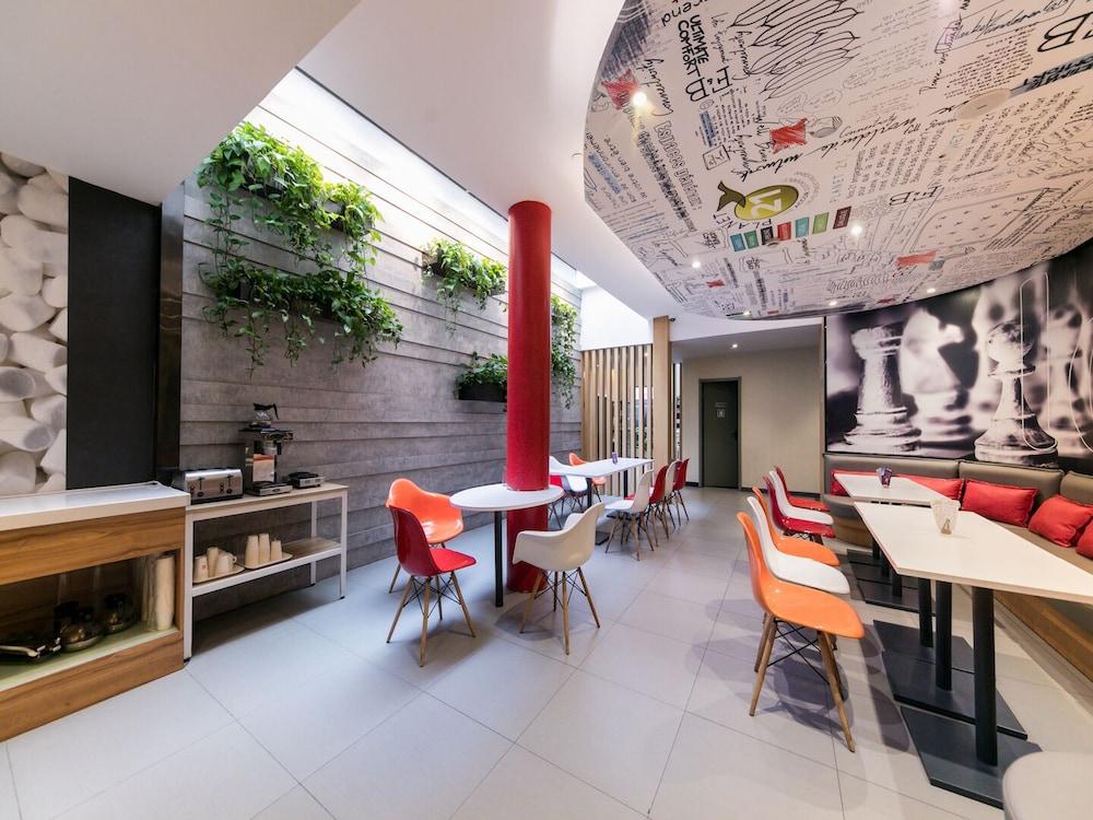 Ibis Shanghai Gubei Dış mekan fotoğraf